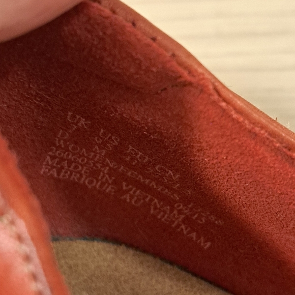 Clarks Burnt Red Leather Cushioned Short Wedge Wendg Land Mary Jane Sandal 9.5 - Picture 6 of 7